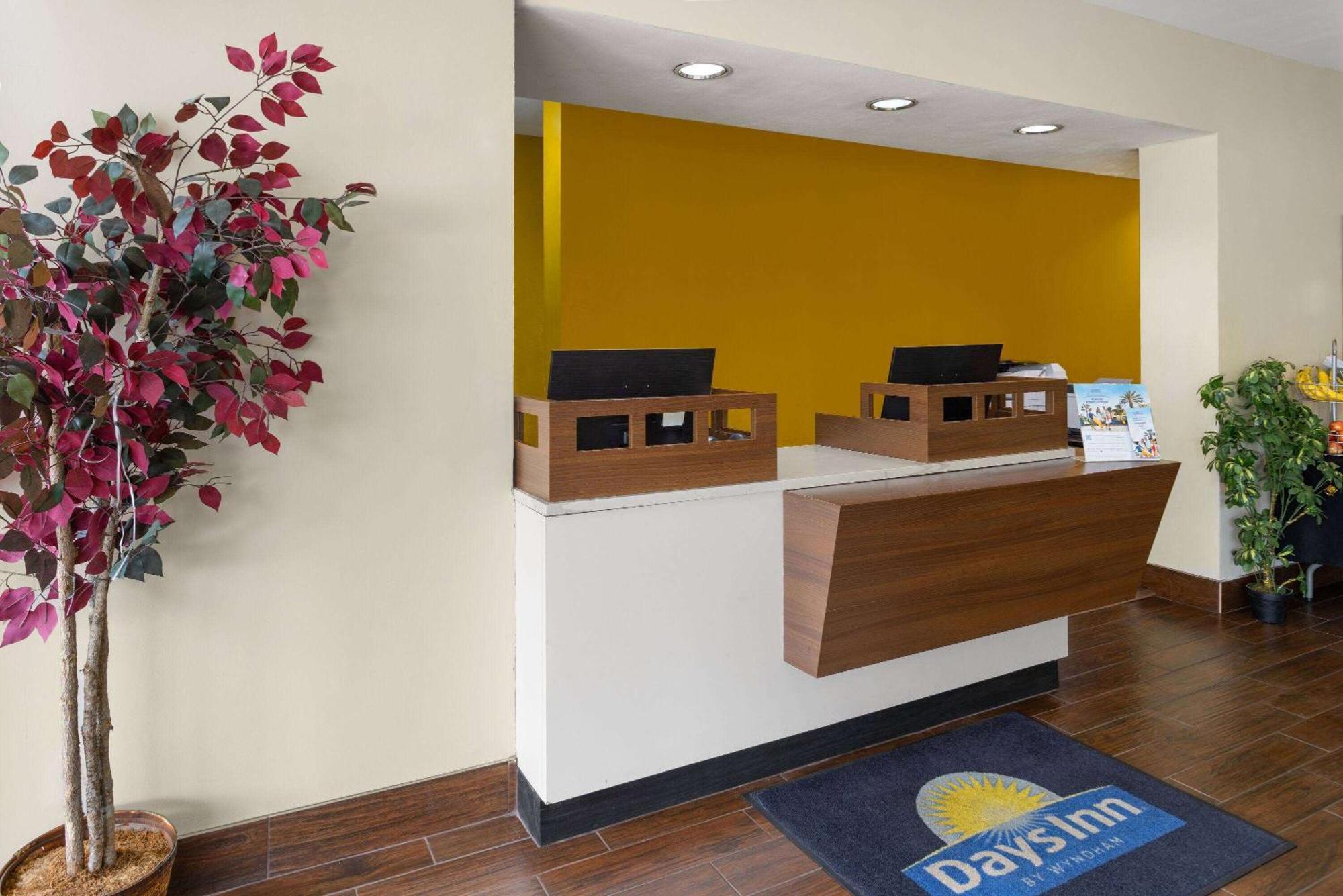 Days Inn By Wyndham Pottstown Exterior foto